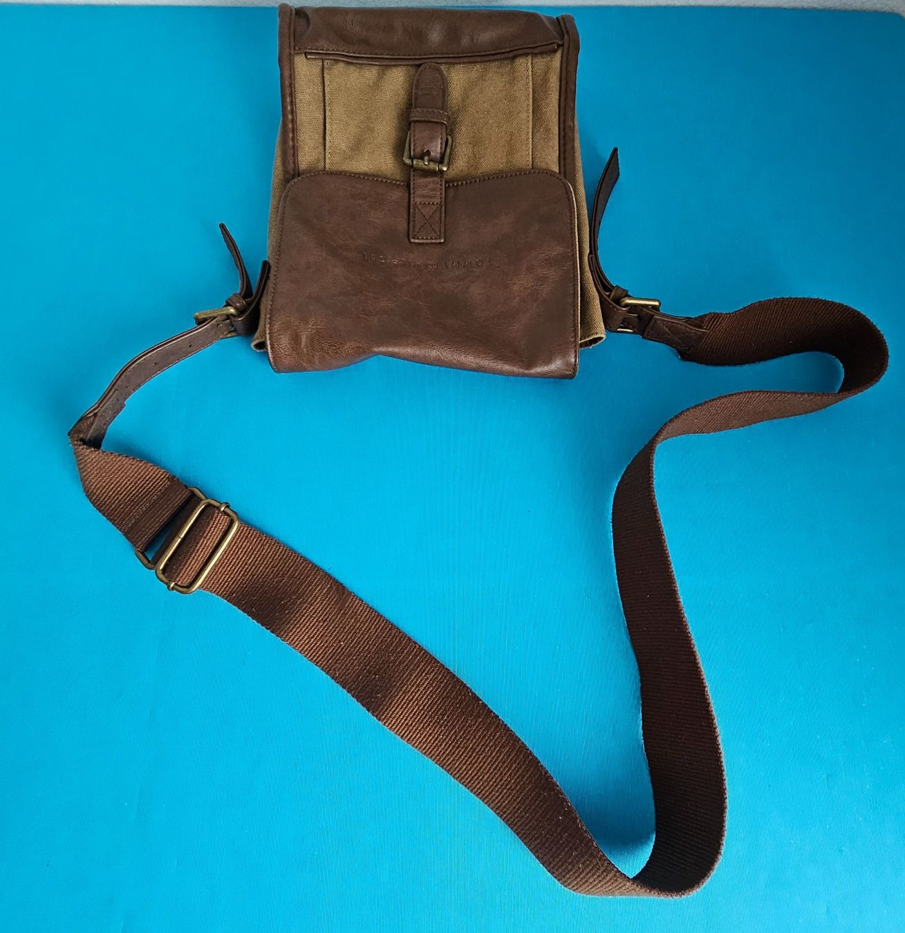 Tommy Hilfiger Taschen: ***TOMMY HILFIGER ***Umhängetasche leder – Gebraucht aus Bronschhofen von Xena37 6