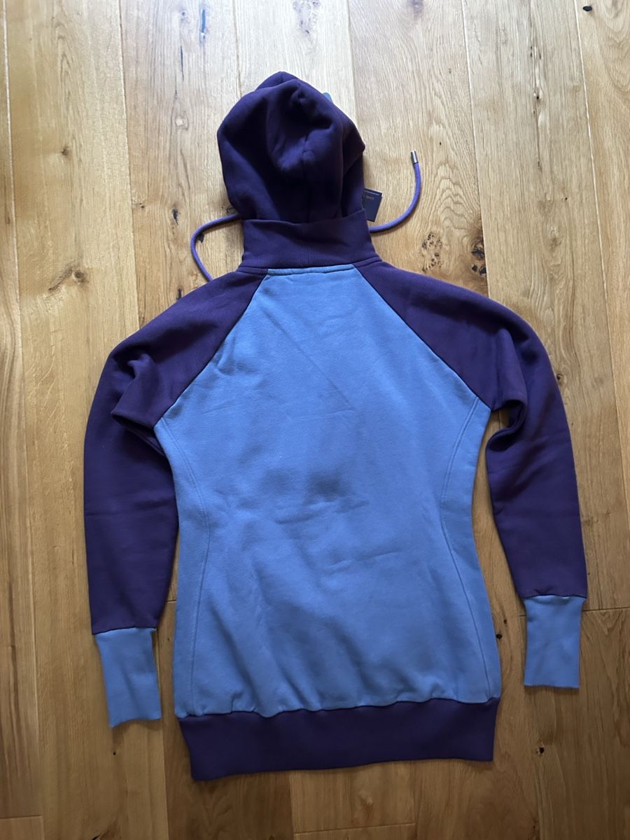 Pullover & Sweatshirts: Fädd Troijer/Hoodie, Grösse M – Neu und originalverpackt aus Maienfeld von geradeaus 3