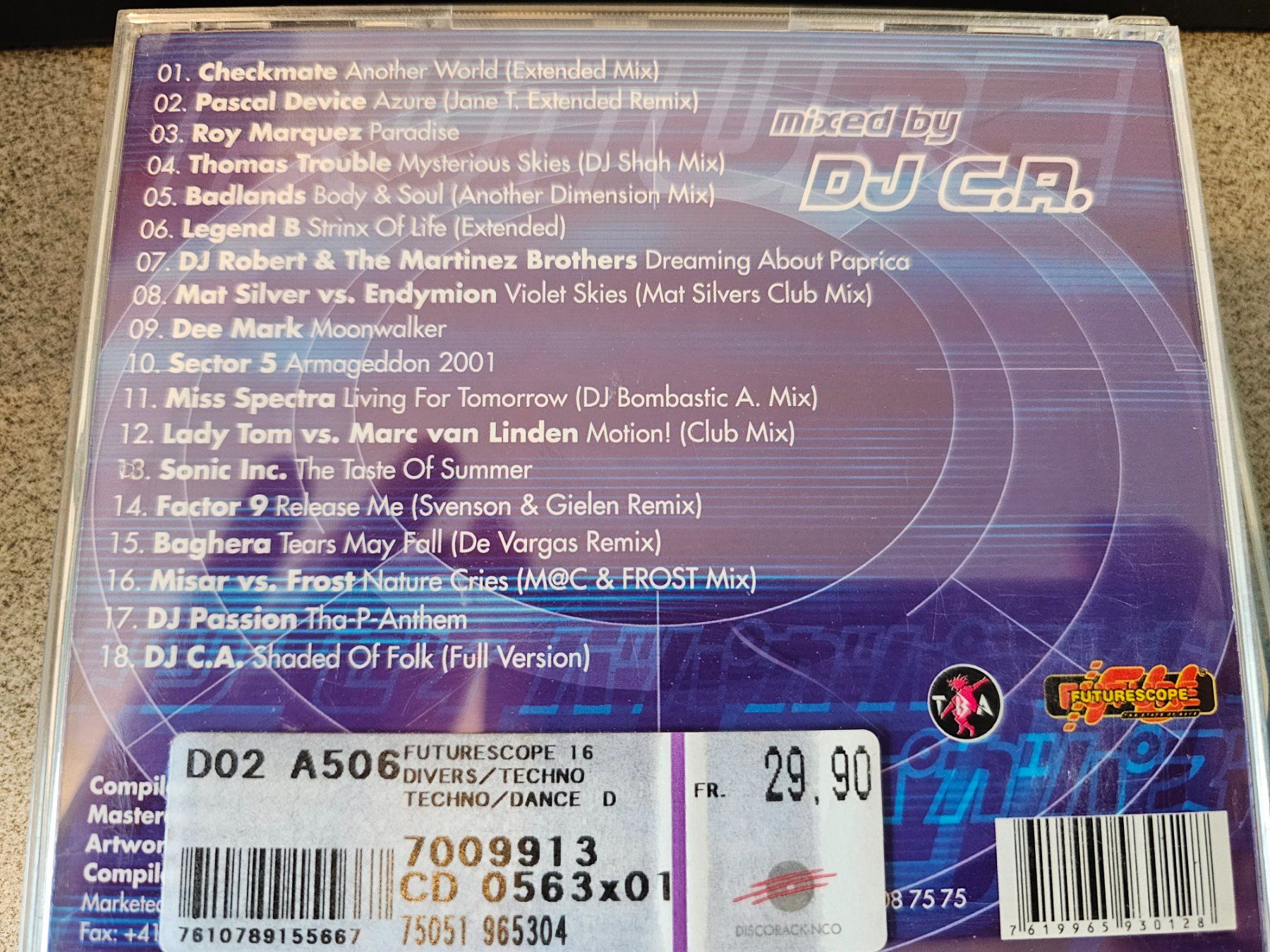 CD: Futurescope 16-DJ C.A./streetparade/oxa – Usato da Bremgarten AG venduto da musiccollector 1
