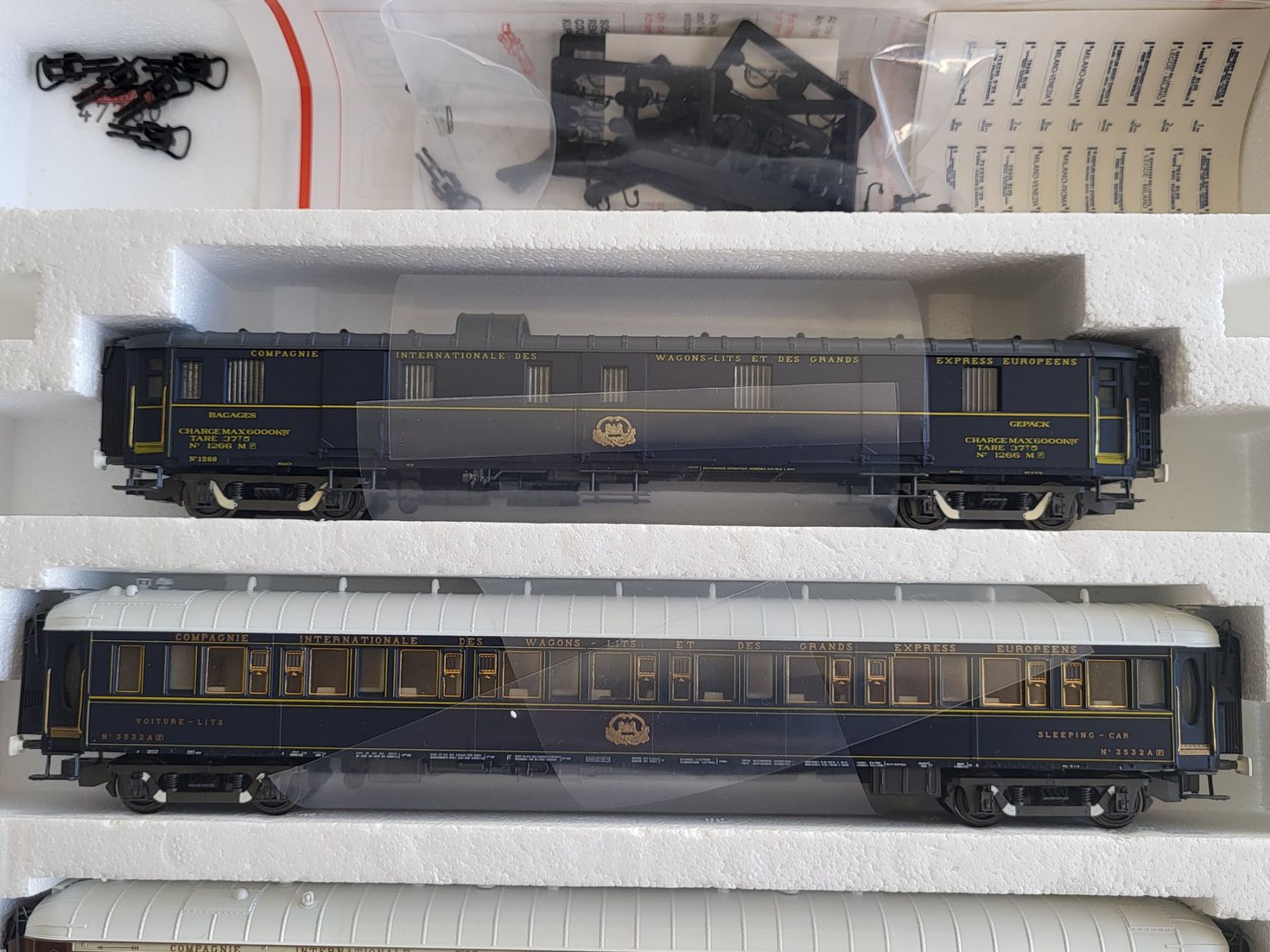 Rivarossi Modellini di ferrovie: H0 Rivarossi 5 Wagen Set CIWL Orient Express – Usato da Oberburg venduto da sensetal 2