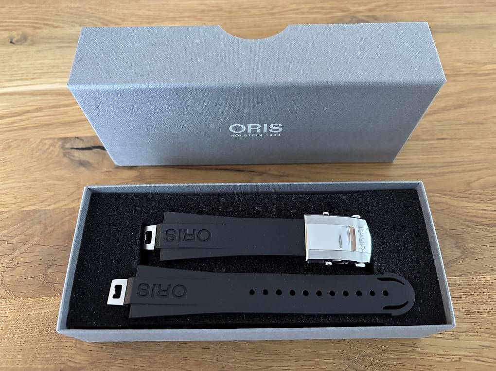 Bracciali & Braccialetti: Oris Kautschukband mit Schliesse – Usato da Diepflingen venduto da Dj3