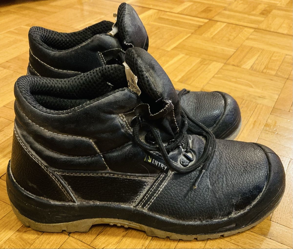 Scarpe da uomo: Chaussures de sécurité taille 40 – Usato da Ardon venduto da hel_2sxp 7