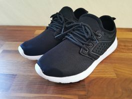 Work Out; schwarze Sneaker / Laufschuhe Memory Foam Gr. 38