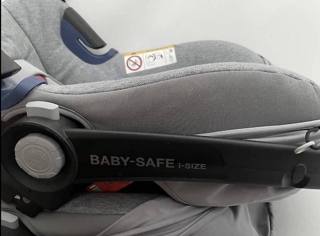 Seggiolini per auto: Babyschale Britax Römer iSafe – Usato da Bäretswil venduto da Karl_LK 4