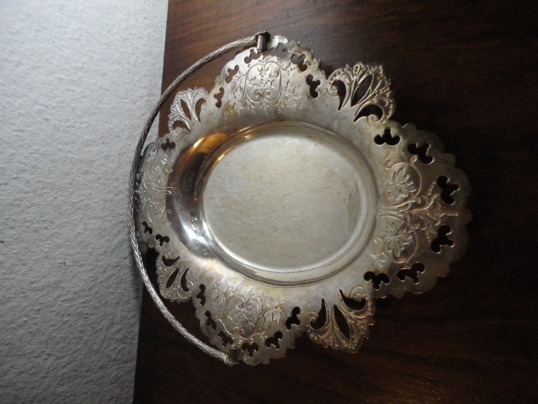 Ciotole: Elegantes Vintage-Tablett/Schale versilbert mit Griff – Usato da Wädenswil venduto da LIS11 2