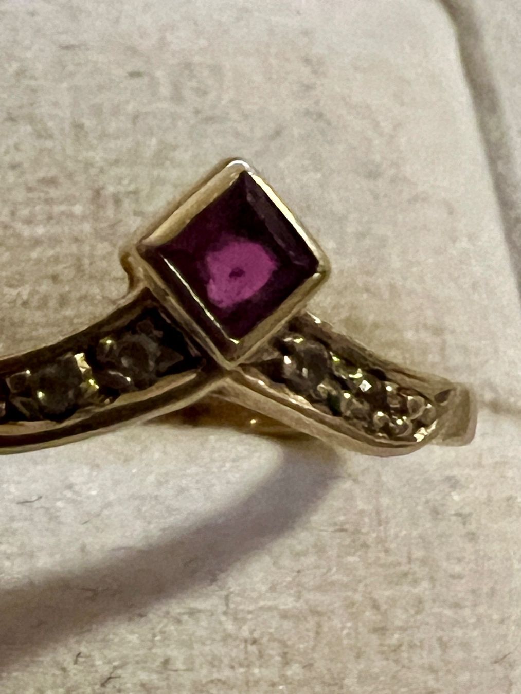 Anelli: Gold-Ring 14K mit Steinen – Usato da Chur venduto da Penting1935 2