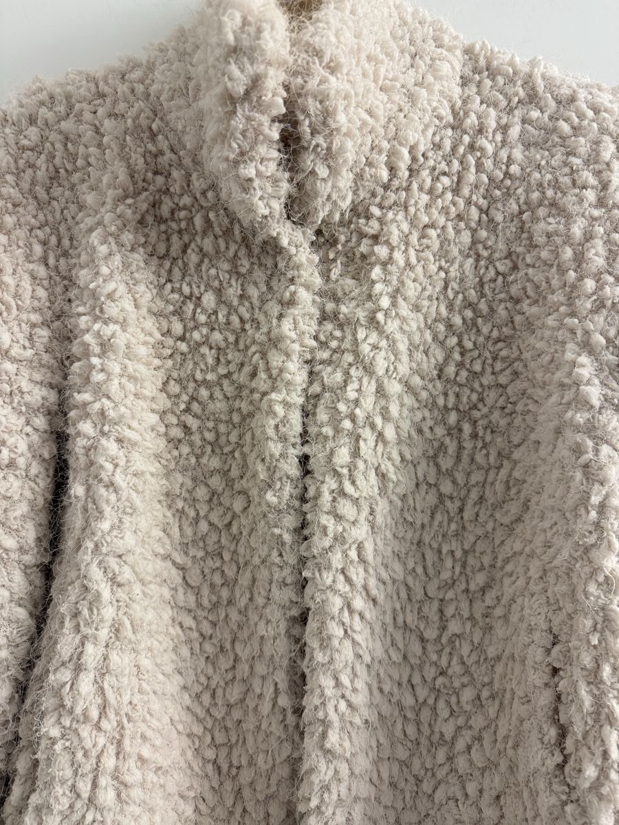 Marc Cain Jacken: Marc Cain Teddyjacke Creme – Gebraucht aus Mettmenstetten von _4_YOU_ 1
