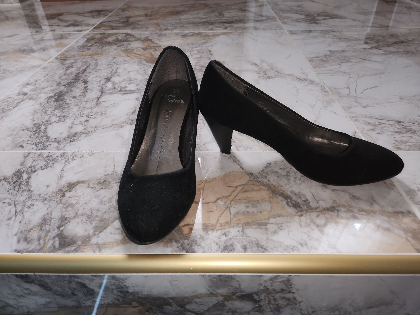 Scarpe da donna: Elegante Stoffschuhe – Nuovo (secondo la descrizione) da Tägerwilen venduto da DoBi223