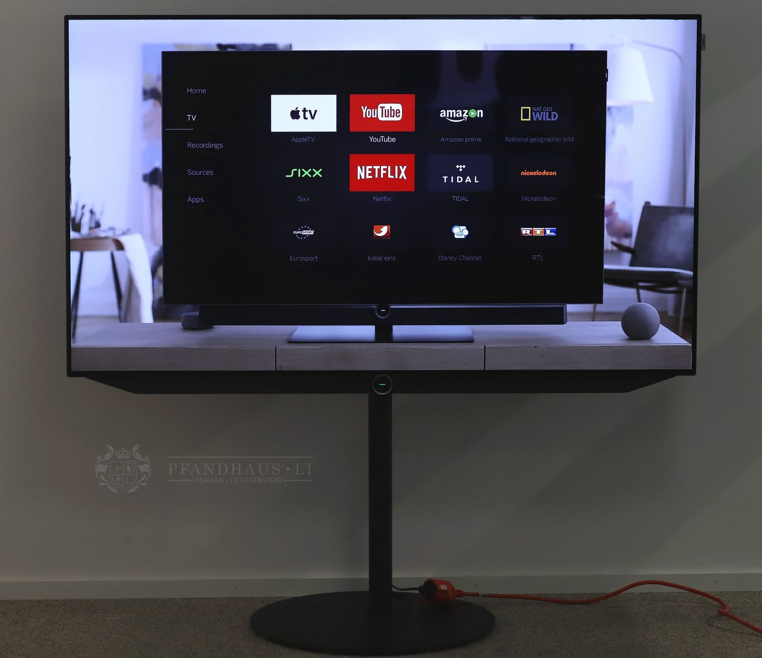 Loewe Televisori: LOEWE BILD V55 DR+ FERNSEHER MIT STANDFUSS – Usato da Schaan venduto da Pfandhaus-LI 3