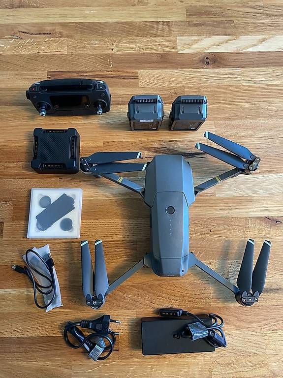 RC Kits de montage: DJI Mavic Pro Combo – D'occasion à Häfelfingen par JeremiasR 1