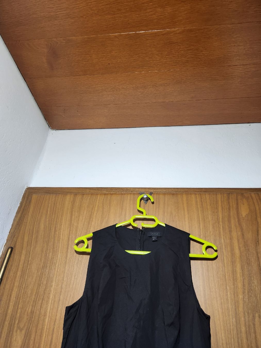 Cos Vestiti: Robe COS noire taille 38  – Usato da Niedergösgen venduto da Eva2410 4