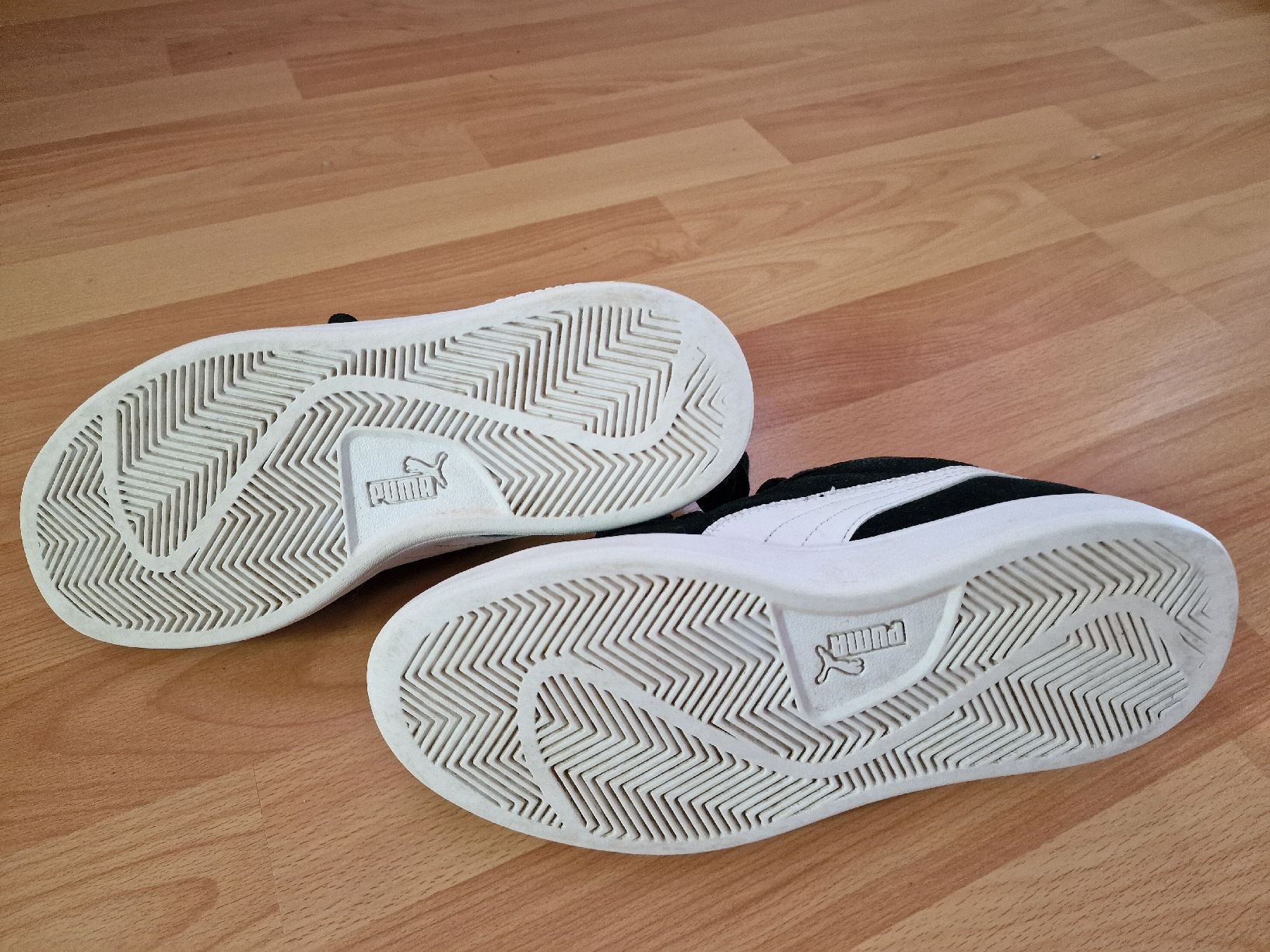 Puma Scarpe da uomo: Puma Turnschuhe schwarz-weiss, Grösse 37 – Usato da Lostorf venduto da catja06 1