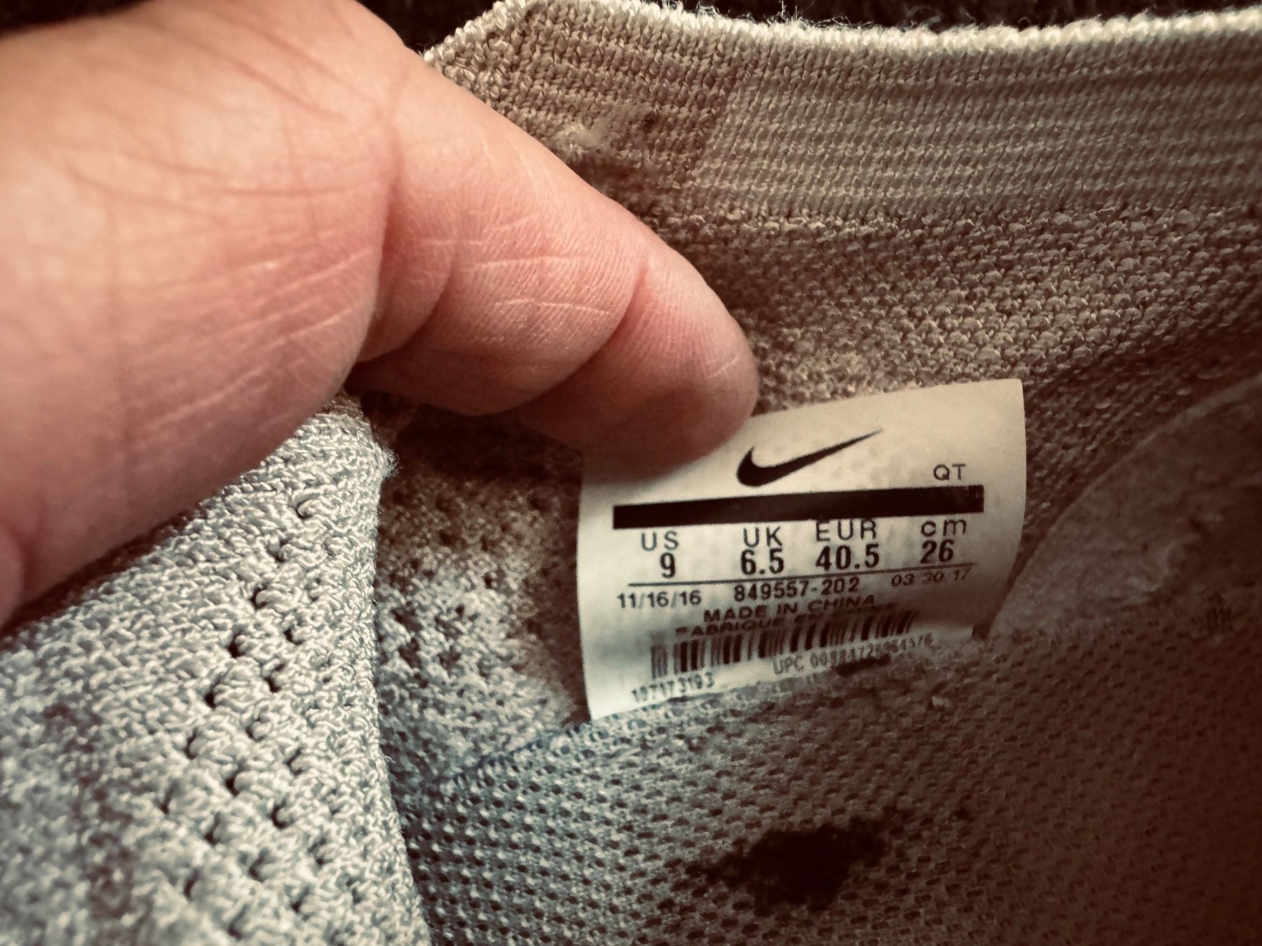 Nike Chaussures hommes: Nike Knite fly – D'occasion à Heiden par Skaufkauf 1