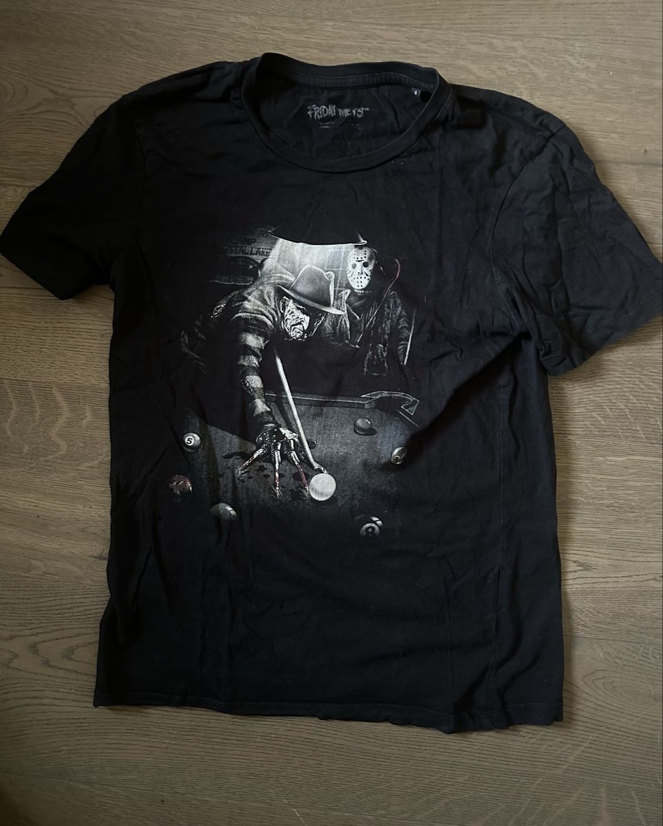T-shirt: Freddy vs Jason T-Shirt – Usato da Flums venduto da nad_m8br