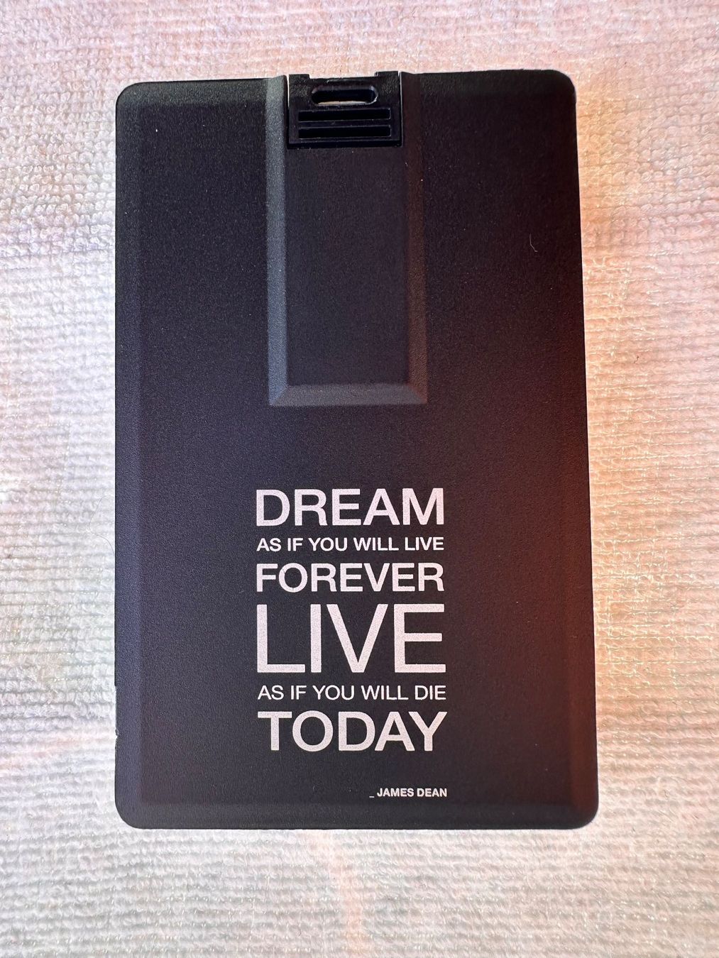 Chiavette USB: Clé USB Dior homme – Nuovo e nell'imballaggio originale da Bouveret venduto da seb_rjx8 1