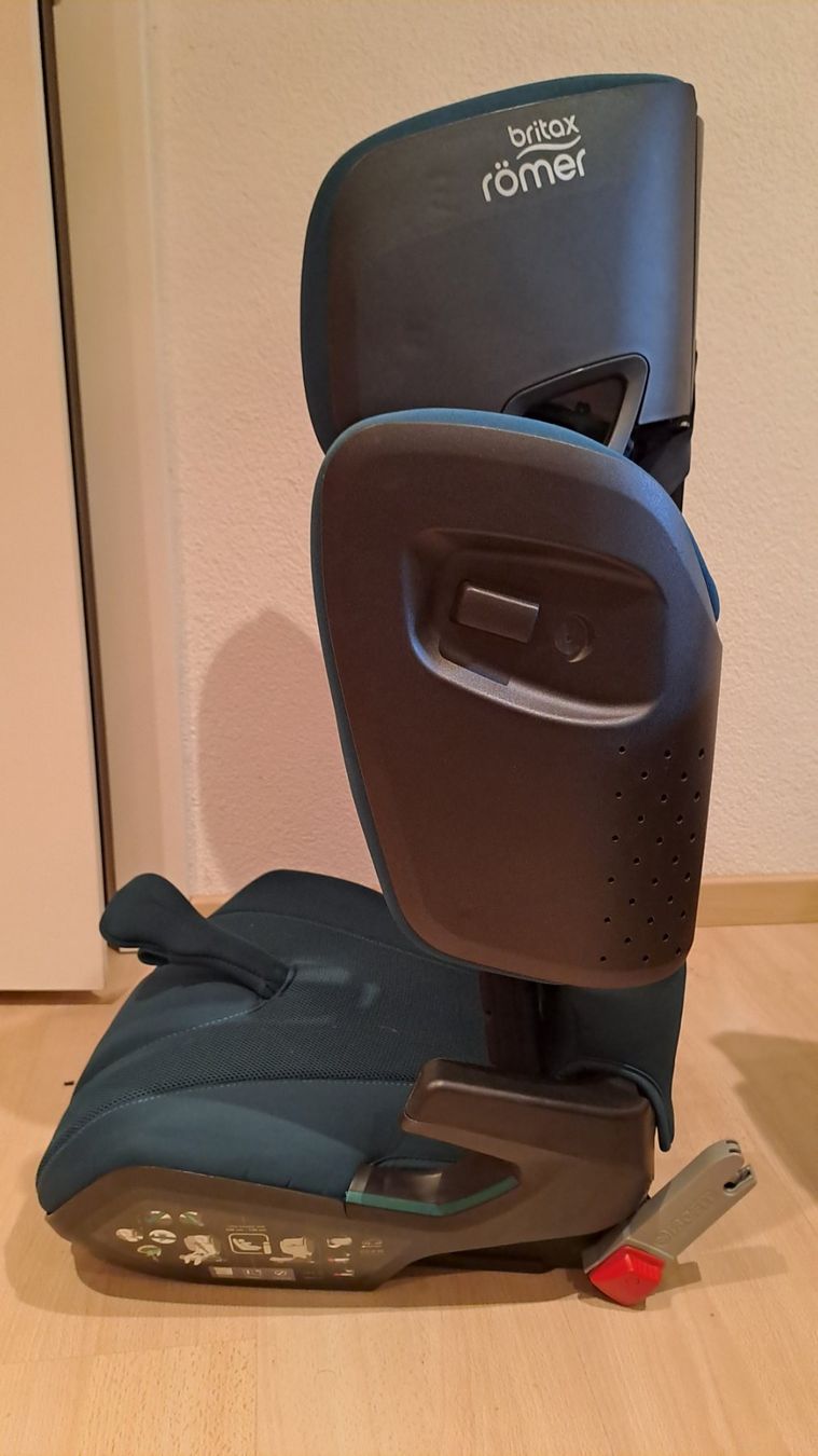 Britax Römer Sièges auto: Kindersitz Britax Römer Kidfix i-Size – D'occasion à Wädenswil par tat_j7wv 1