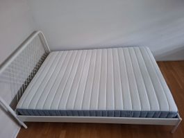 IKEA Mattress VALEVAG 140x200, Like New