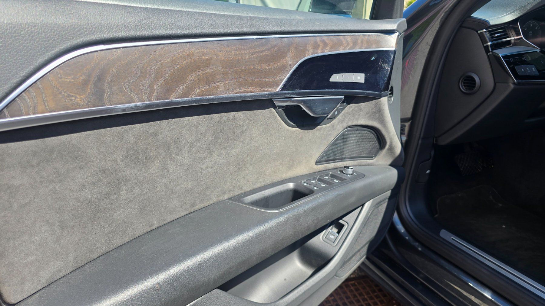 Audi Automobili: AUDI A8 50 TDI quattro tiptronic – Usato da Emmenbrücke venduto da meu_2j8p 9