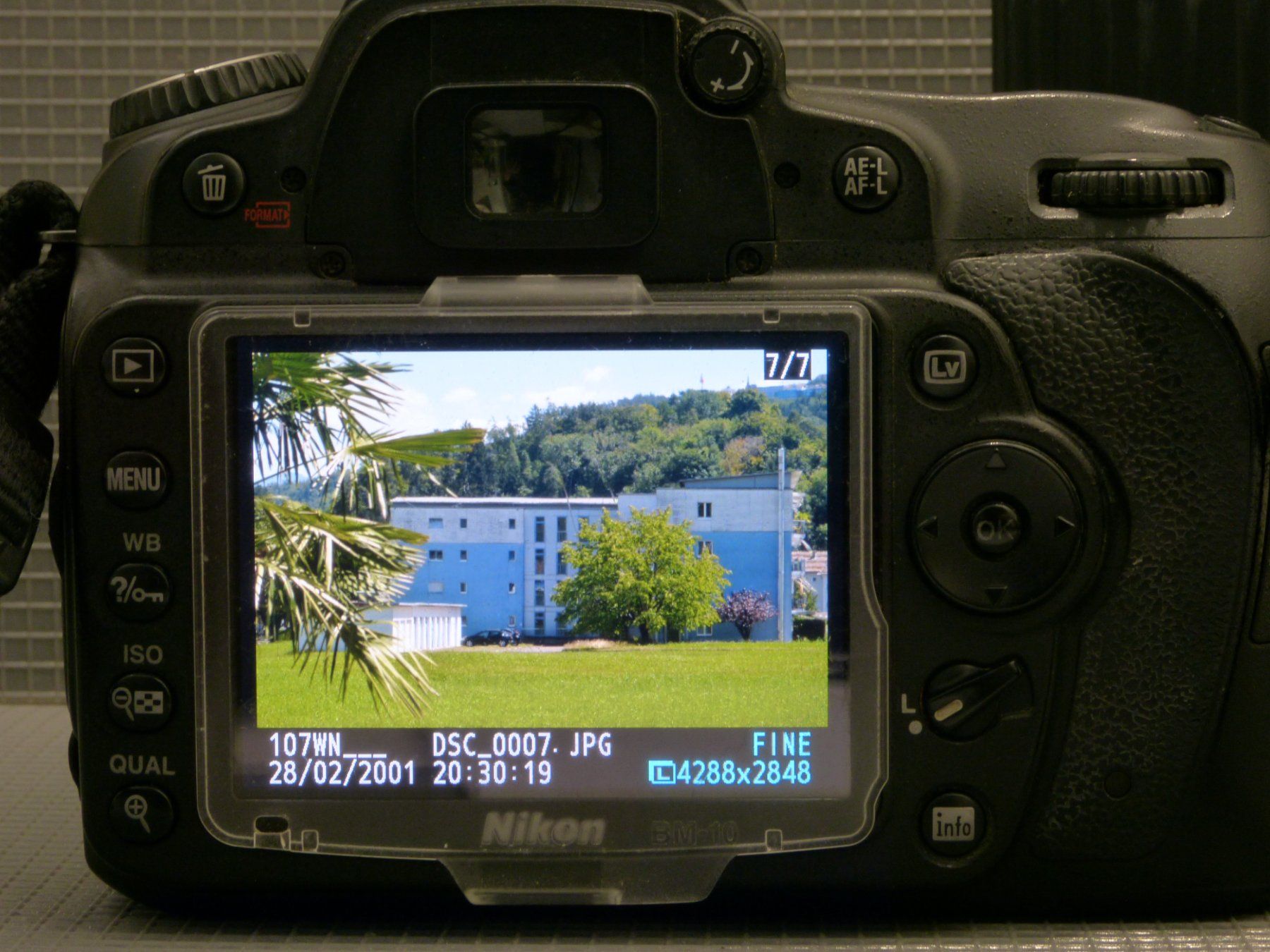 Nikon Kamera: Nikon D-90 Digitale Spiegelreflexkamera+ 2 Objektive + Blitz – Gebraucht aus Rheineck von mur.man 6