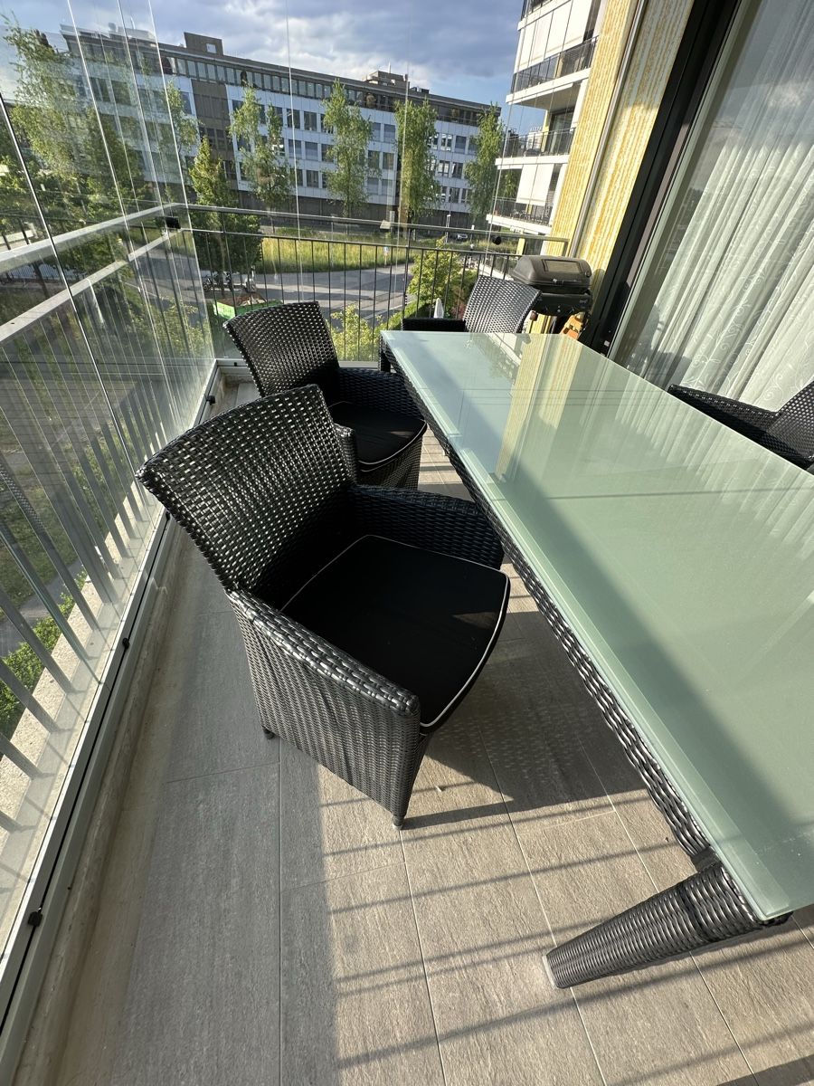 Set de table et chaises: Zebra Marathon Gartentisch mit 6 Stühlen ab 1.-  – D'occasion à Hagendorn par Pokecollectorch 7