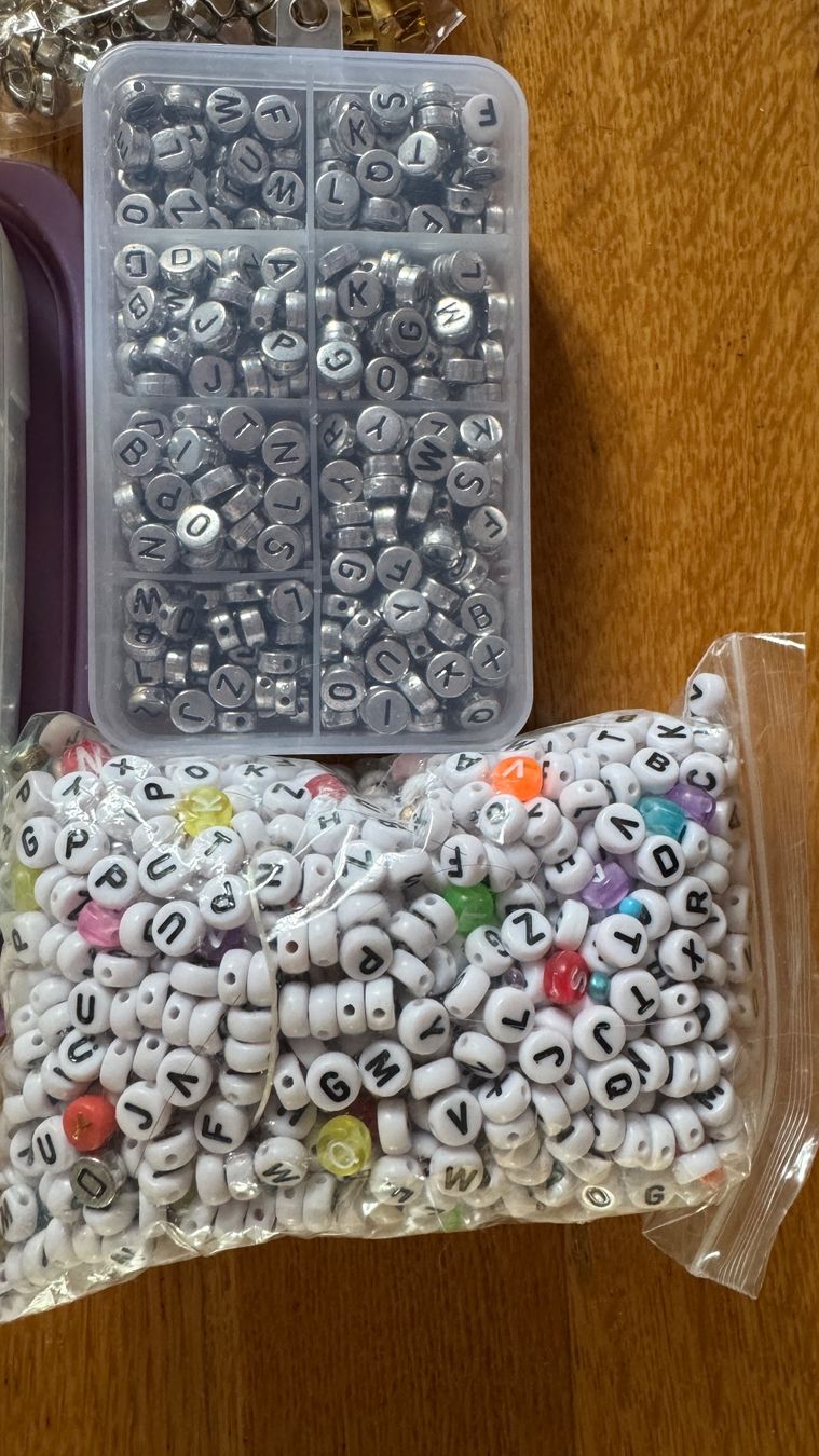 Perles (synthétiques): Kit de perles pour création de bijoux – D'occasion à Genève par nor_k8bf 8