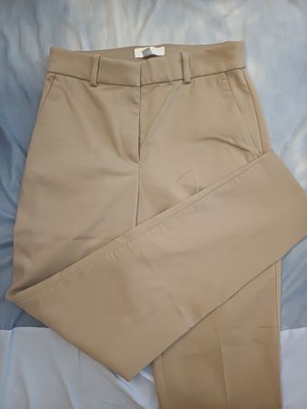 Elegant beige pants