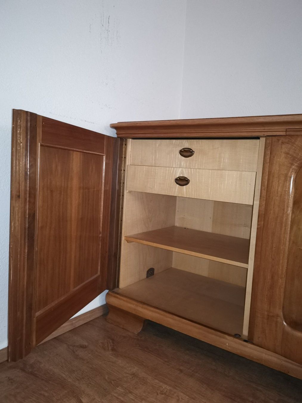 Armadi: Sideboard, Holz Regal, Alter Schrank – Usato da Schaffhausen venduto da _ALEJNA_ 8