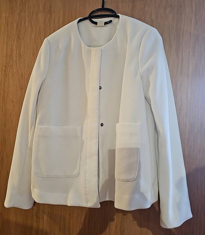 Giacche: weisser Blazer-Sommerjacke gr 38 – Usato da Uzwil venduto da sousse73