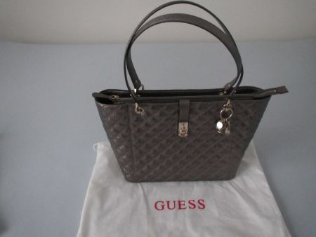 Guess Handtasche NEU