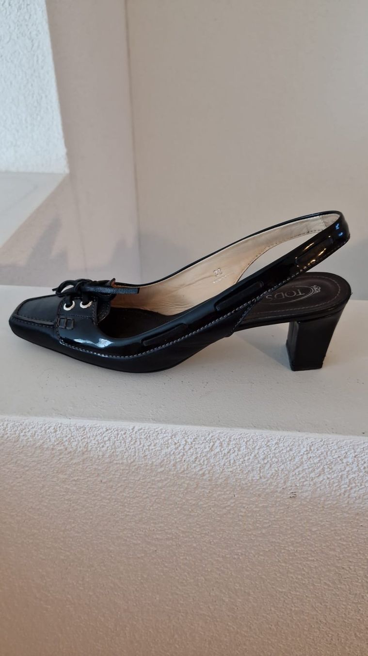 Tod'S Scarpe da donna: TOD'S Slingpumps schwarz Leder Grösse 39 – Usato da Dietikon venduto da coolstory 1