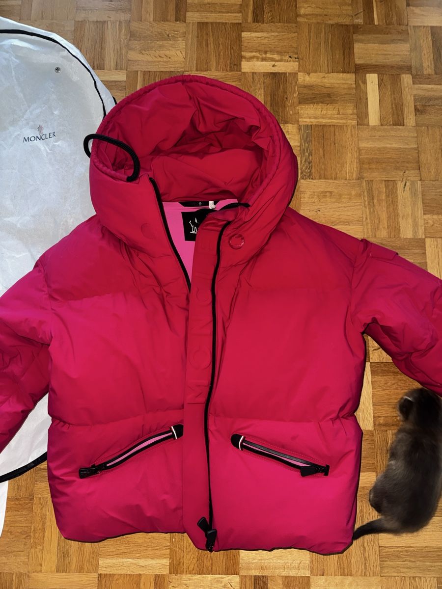 Moncler Jacken: Moncler Puffer Down Ski Jacket Pink Daunenjacke – Gebraucht aus Zürich von forestF4iry 4