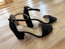 High Heel Sandale Alisha von About You