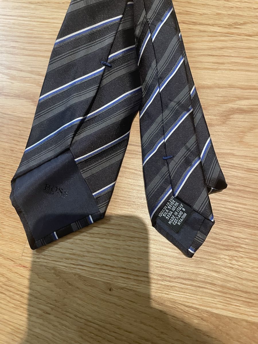 Hugo Boss Krawatten: Hugo Boss Krawatte 100% Seide Schweiz – Gebraucht aus uster von 2017c 1