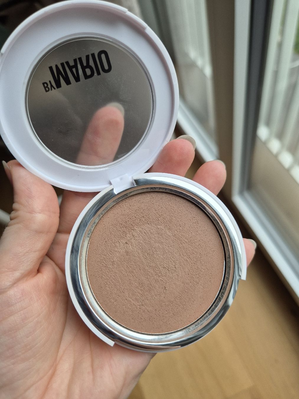 Make-up: Makeup by Mario Soft sculpt transforming skin enhancer – Usato da Altdorf UR venduto da Louisismyfavorite