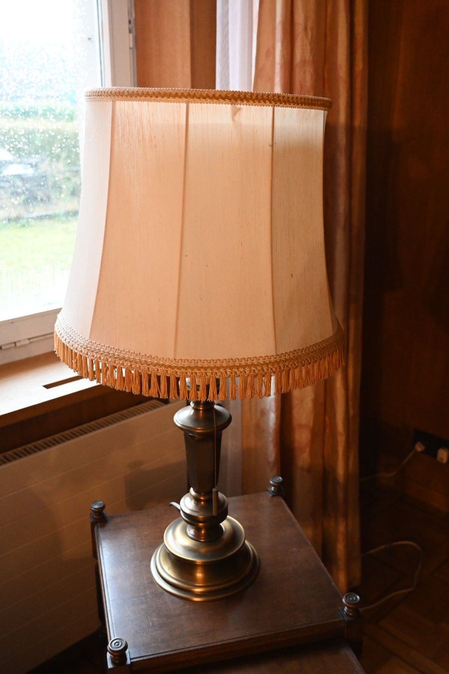 Lampade: kleine Ständerlampe – Usato da Dietikon venduto da Bhelbling