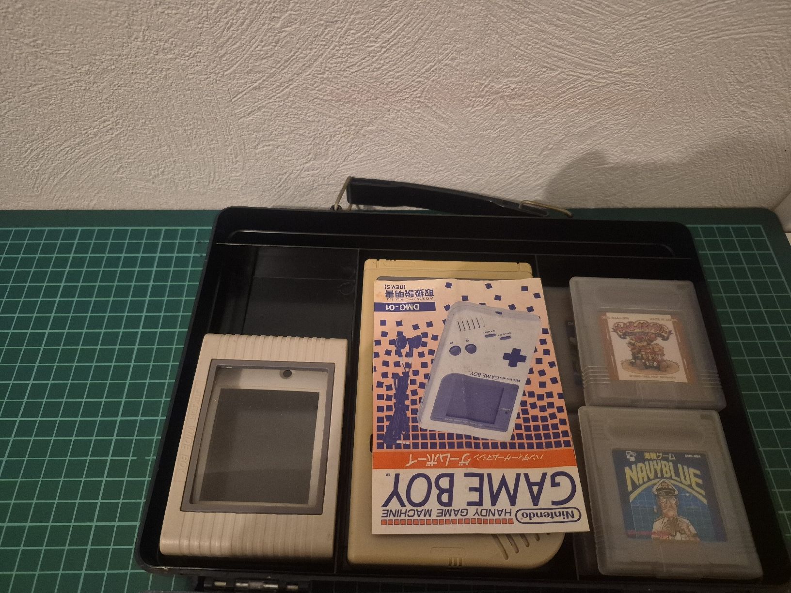 Nintendo Console: Nintendo Game Boy Bundle, Handheld Console, Games & Case! – Usato da Meyrin venduto da Retro-GZ 1