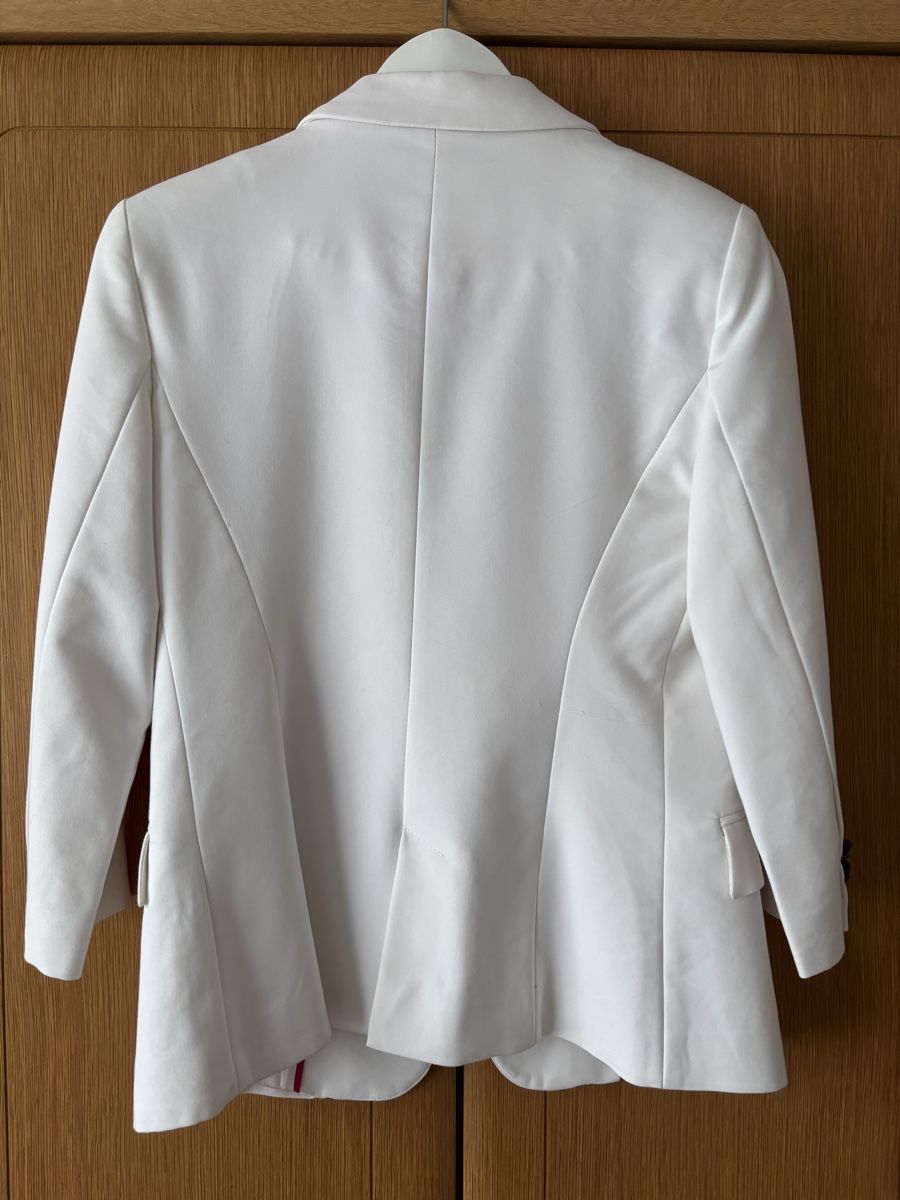Zara Giacche: Blazer Zara Basic weiss Grösse M – Usato da Uesslingen venduto da man_rc5l 3