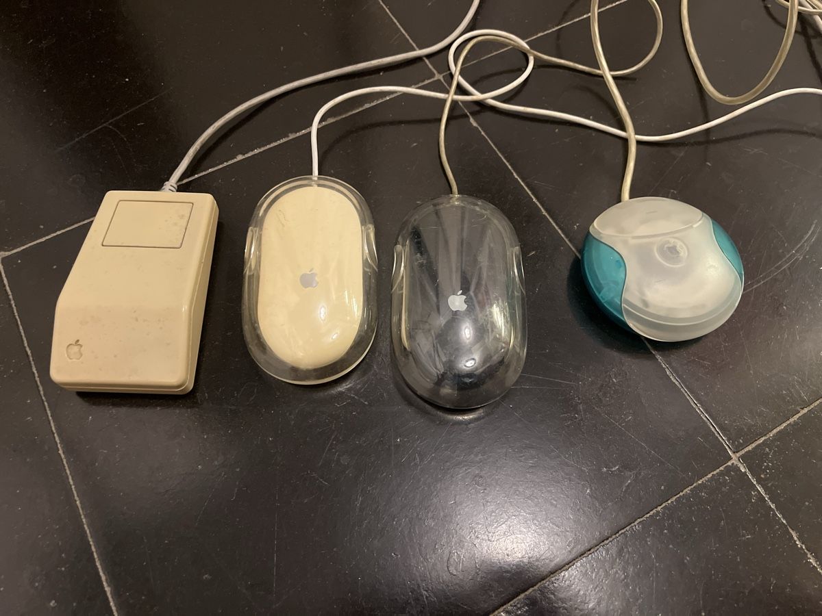 Apple Maus: Apple antike Mäuse – Gebraucht aus Boll von Ilu_minator