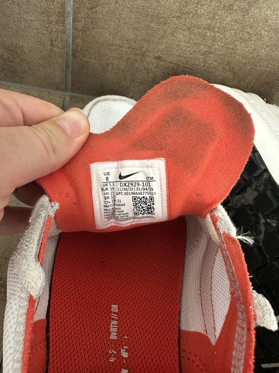 Nike Damenschuhe: Nike Sneaker Grösse 39  – Gebraucht aus Schwarzhäusern von alenaner 3