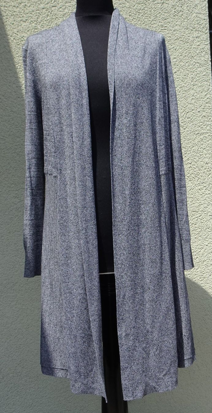 Phase Eight Giacche: Phase Eight Strickjacke grau Gr. 12 /38 lang Strickmantel – Usato da Winterthur venduto da blumeblau77