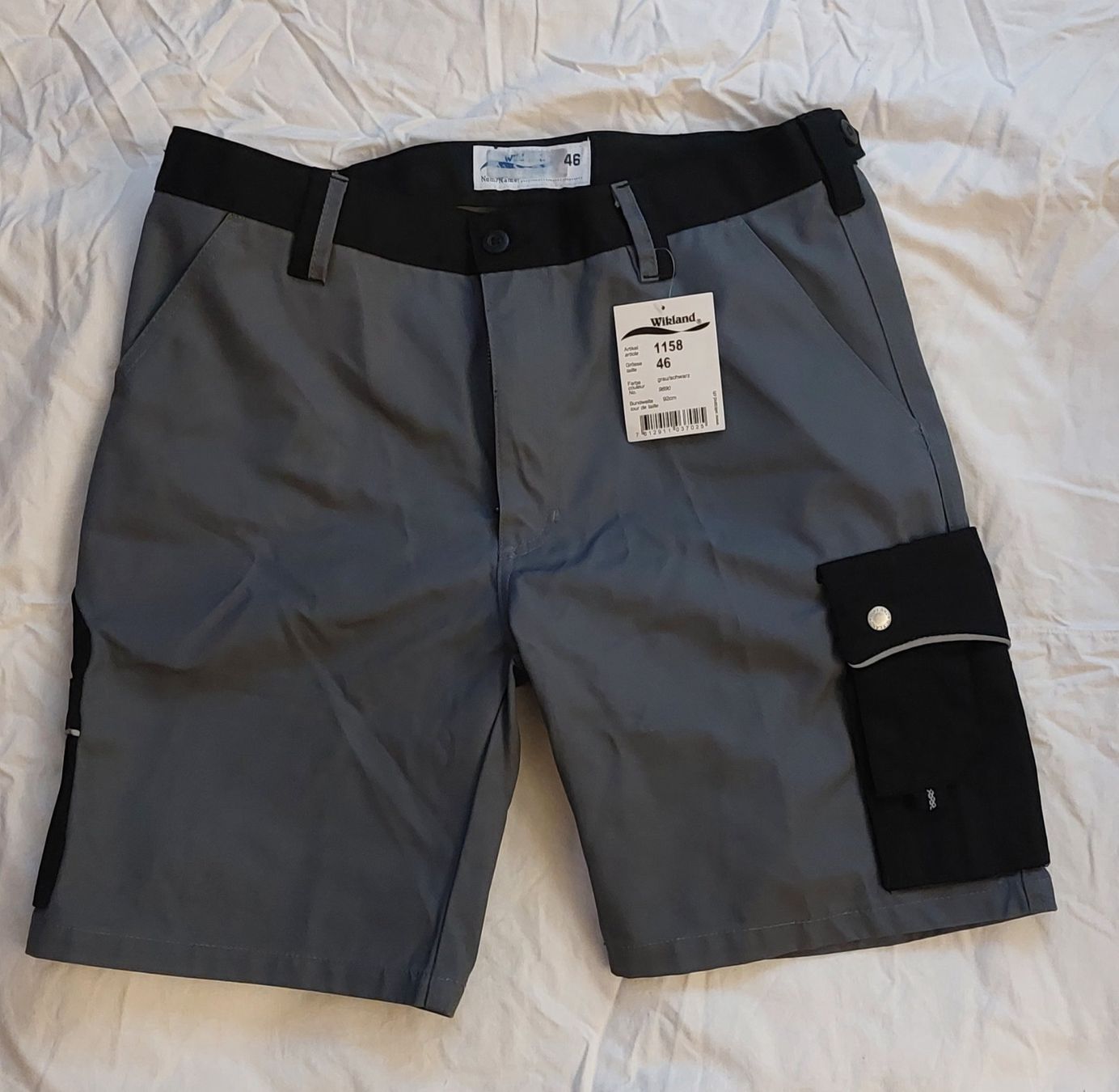Wikland Pantalons: Wikland Arbeitsshorts Sommer Preis – Neuf avec emballage d'origine à St.Gallen par weweg