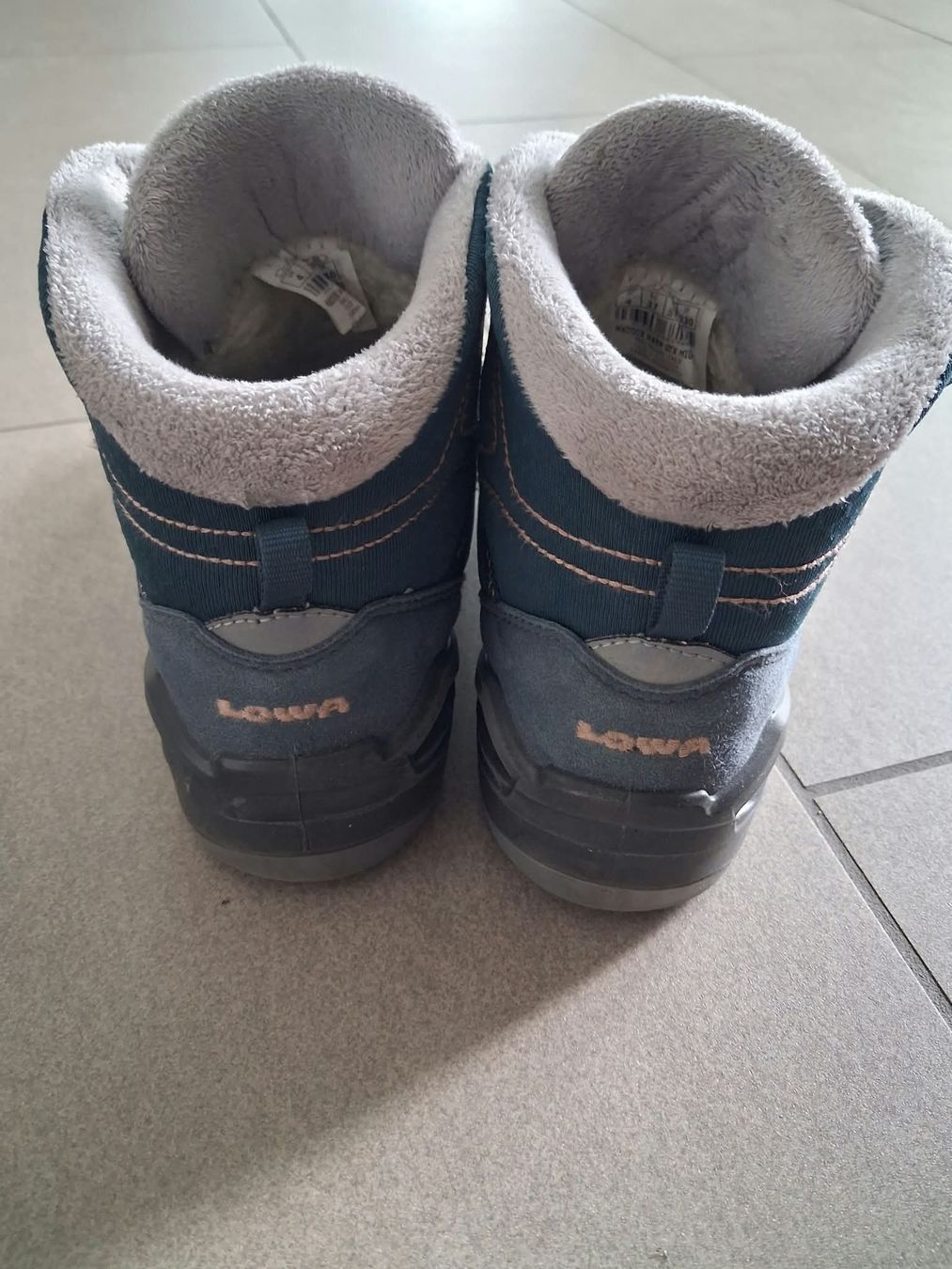 Lowa Scarpe per ragazzi: Lowa Winterschuhe Gr. 37 – Usato da Zollbrück venduto da Huki1 1