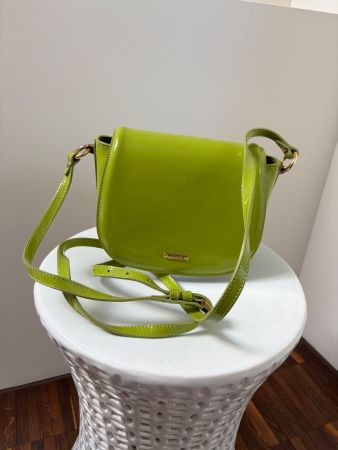 BURBERRY PRORSUM Crossbody tasche Lackleder Hellgrün