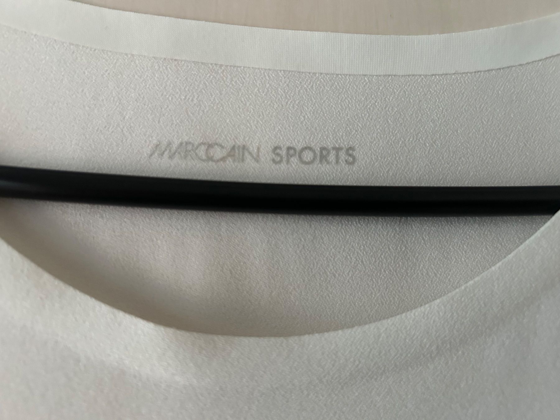 Marc Cain Top: Top MARCCAIN weiss – Usato da Schwyz venduto da lookatit 1