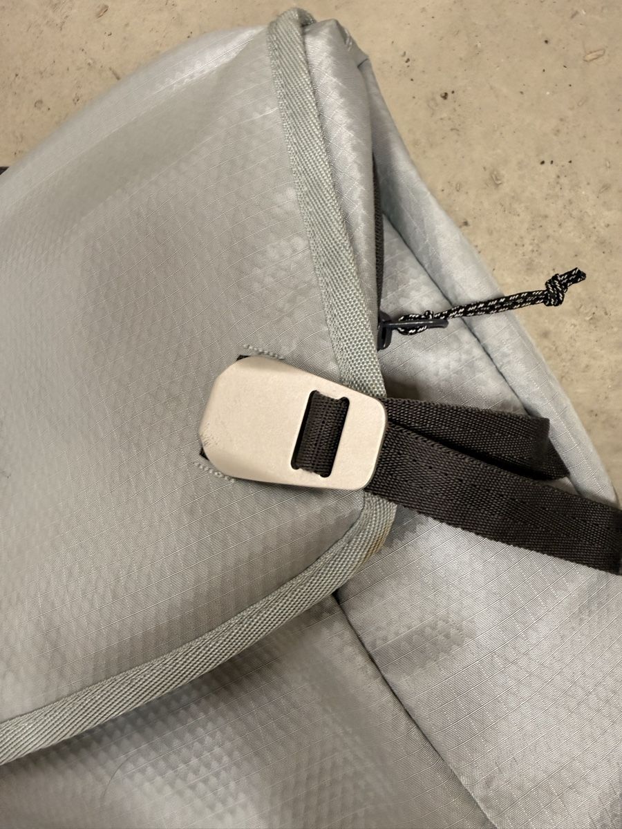Aevor Zaini: Rucksack Aevor Daypack blau-grau gebraucht – Usato da Zürich venduto da leo_sf7t 2