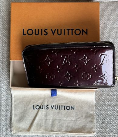 Louis Vuitton Zippy Amarante Wallet