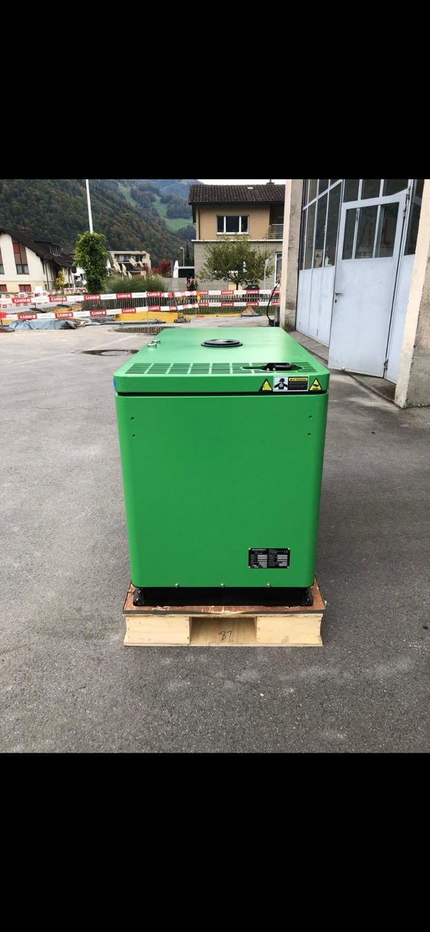 Generatori di corrente: Stromgenerator Diesel – Nuovo (secondo la descrizione) da näfels venduto da fendt02 1