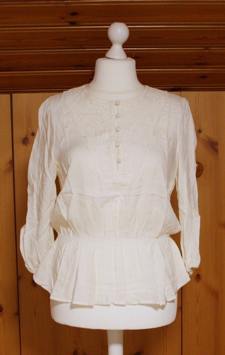Camicette: Bluse naturweiss Gr. M – Usato da Flüelen venduto da Diversicum-Vintage