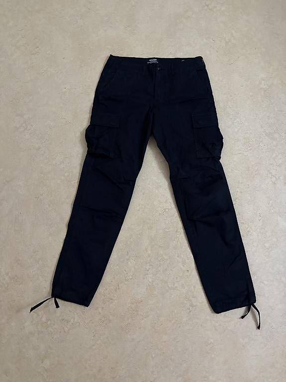 Jeans: Tapered Jeans – Usato da Zürich venduto da muz_2sy7