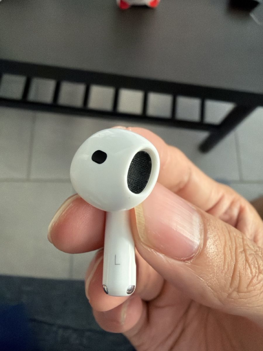 Apple Cuffie: Apple AirPods 4 good condition used – Usato da Bülach venduto da ZhengGong 3